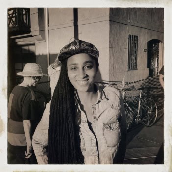 thumb_hipstamaticphoto-497667821-882609_1024