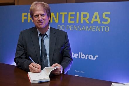 440px-Paul_Bloom_no_Fronteiras_do_Pensamento_Florianópolis_2014_(15062511061)